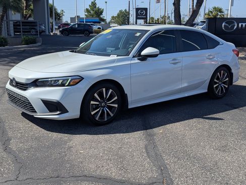 Used 2022 Honda Civic EX image 5