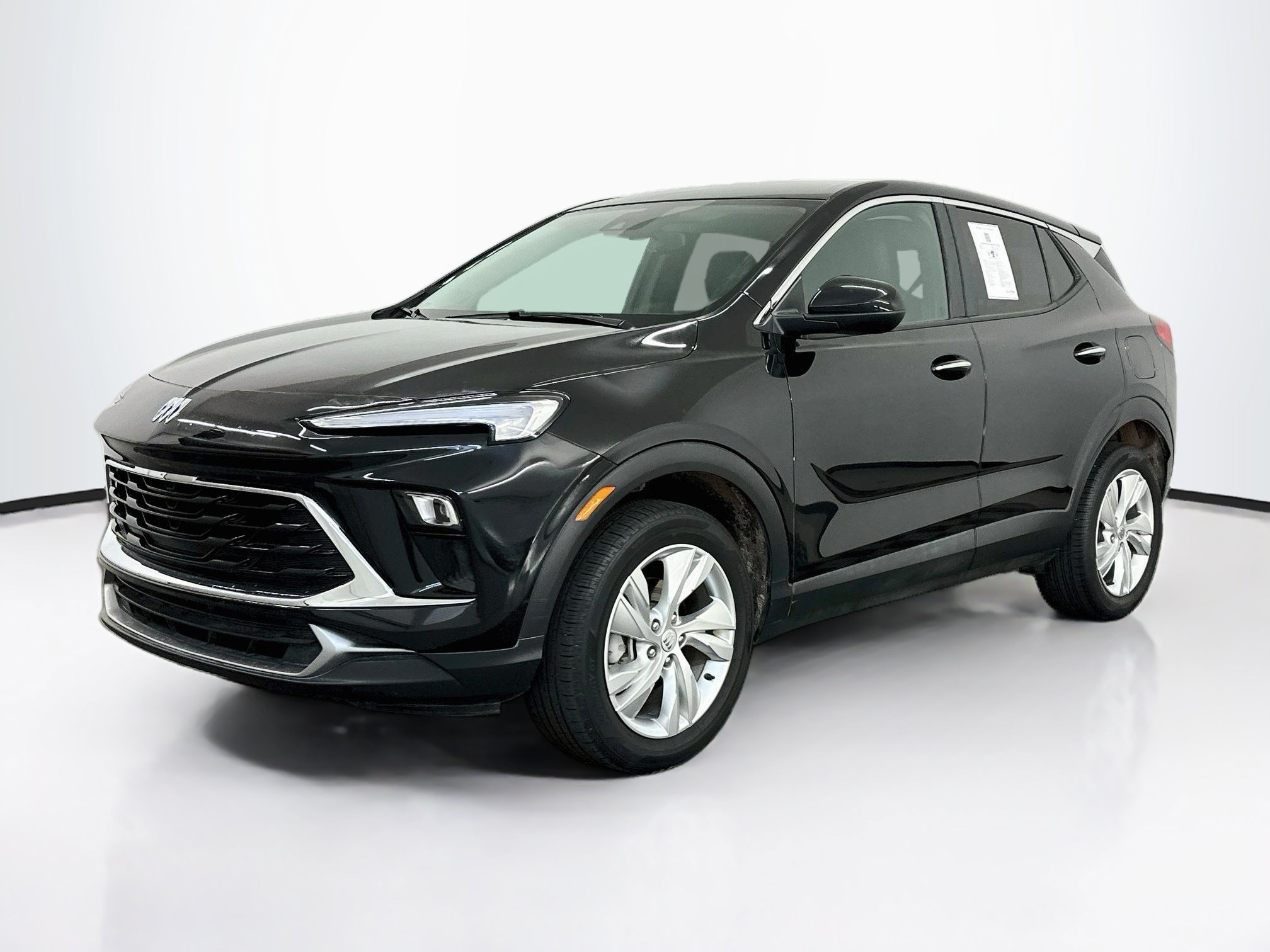 Used 2025 Buick Encore GX Preferred AWD/4WD image 3