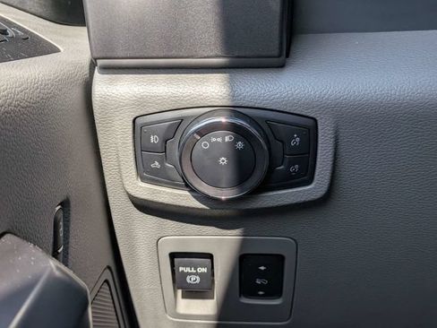 Used 2019 Ford F150 XLT w/ Equipment Group 302A Luxury RWD image 11