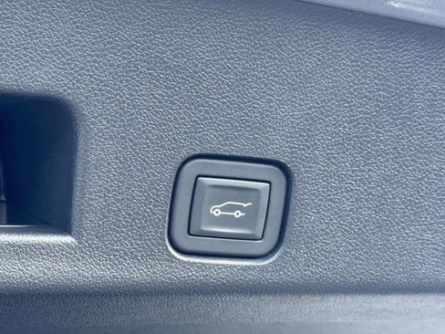 Used 2025 Chevrolet Traverse High Country w/ LPO, Floor Liner Package image 19