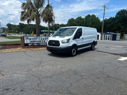 Used 2016 Ford Transit 150 130 Low Roof RWD image 1