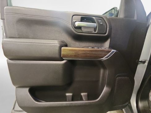 Used 2021 Chevrolet Silverado 1500 LT w/ Bed Protection Package AWD/4WD image 15