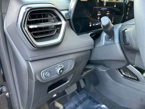 Used 2025 Chevrolet TrailBlazer LT image 15