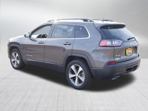 Used 2022 Jeep Cherokee Limited image 5