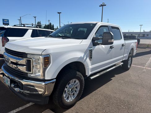 Used 2018 Ford F250 XLT AWD/4WD image 4