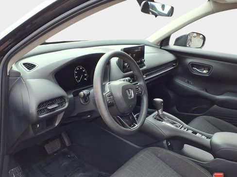 Used 2023 Honda HR-V LX image 8