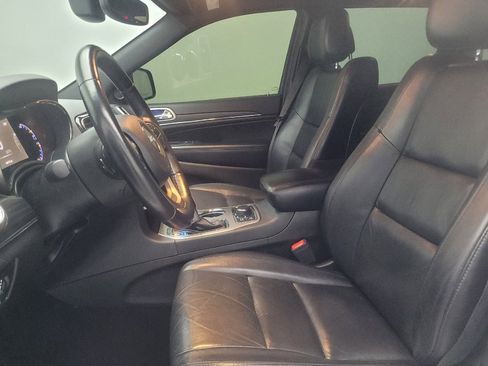 Used 2021 Jeep Grand Cherokee Limited AWD/4WD image 17