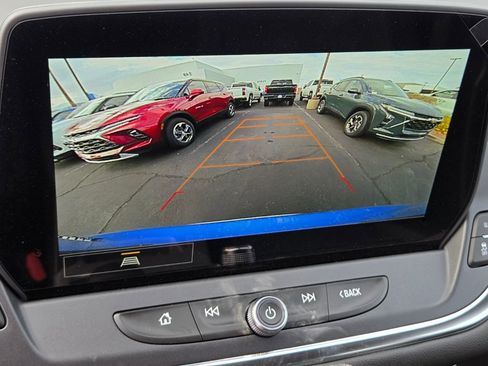 New 2025 Chevrolet Blazer LT image 12