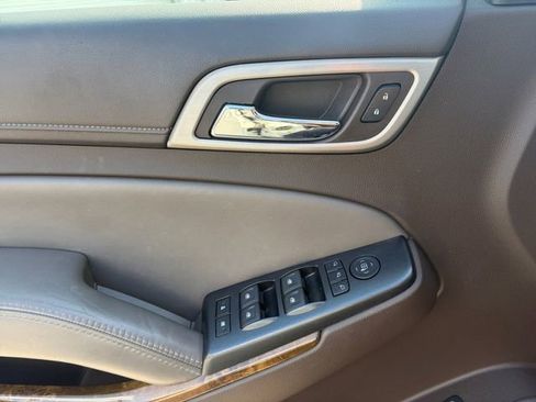 Used 2015 GMC Yukon XL Denali w/ Touring Package RWD image 4