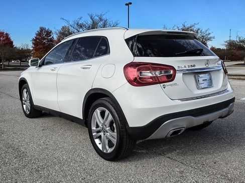Used 2019 Mercedes-Benz GLA 250 4MATIC image 44