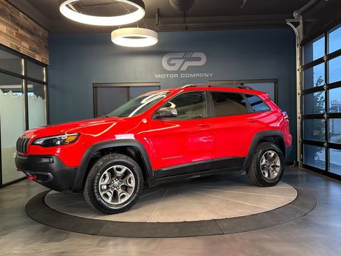 Used 2019 Jeep Cherokee Trailhawk w/ Comfort/Convenience Group AWD/4WD image 7