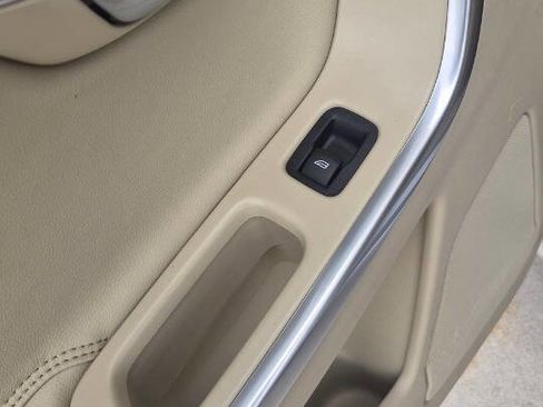 Used 2015 Volvo XC60 T5 Platinum image 49