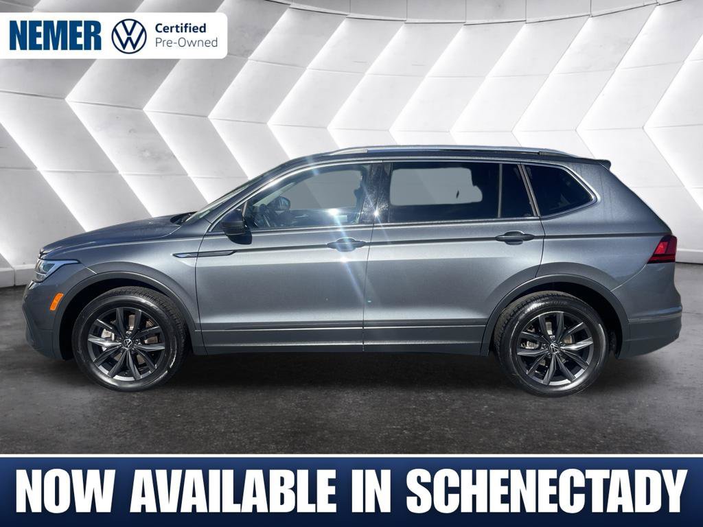 Certified 2024 Volkswagen Tiguan SE AWD/4WD image 2