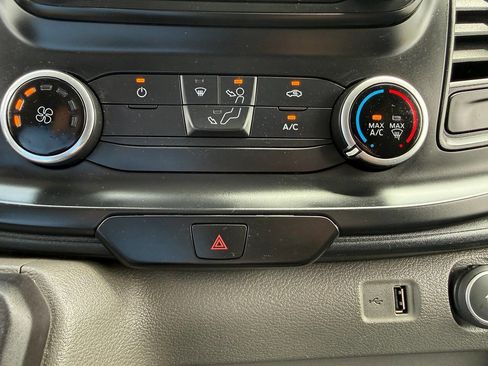Used 2020 Ford Transit 250 Medium Roof AWD image 37