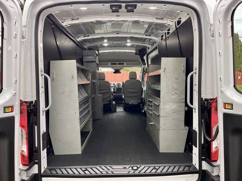 Used 2018 Ford Transit 250 148 Medium Roof image 15