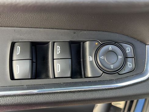 Used 2024 Chevrolet Silverado 1500 LT Trail Boss image 11