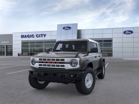 New 2026 Ford Bronco Heritage Edition AWD/4WD image 2