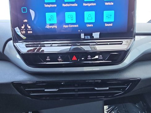 Used 2023 Volkswagen ID.4 S RWD image 24