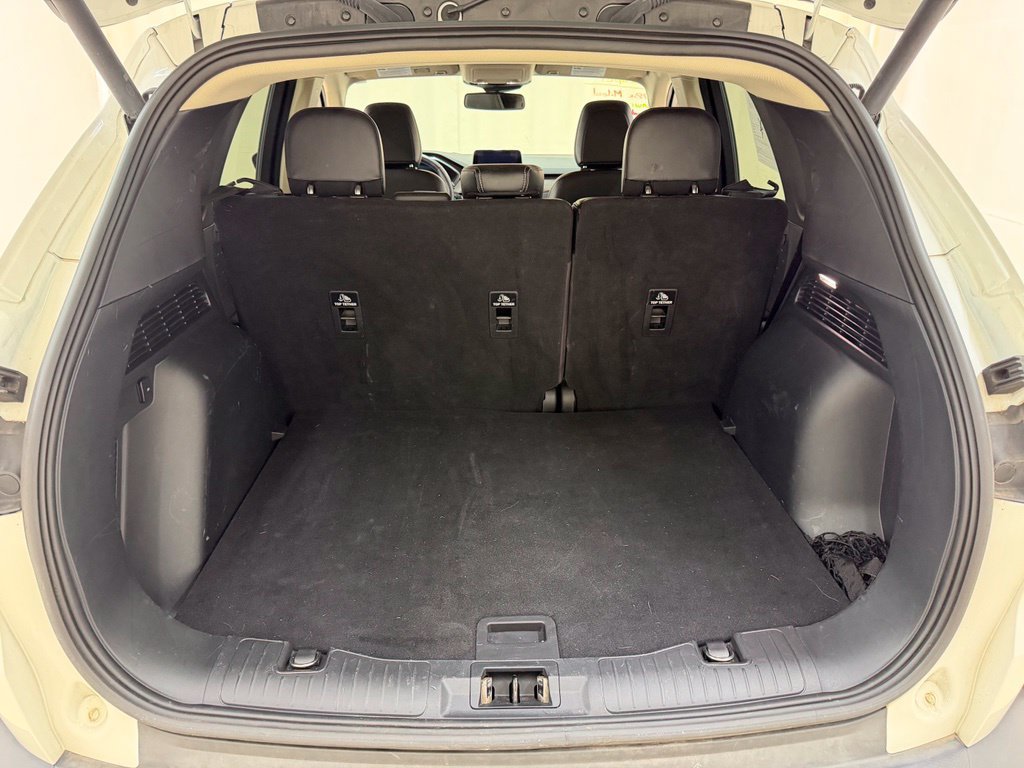 Used 2020 Ford Escape Titanium AWD/4WD image 4
