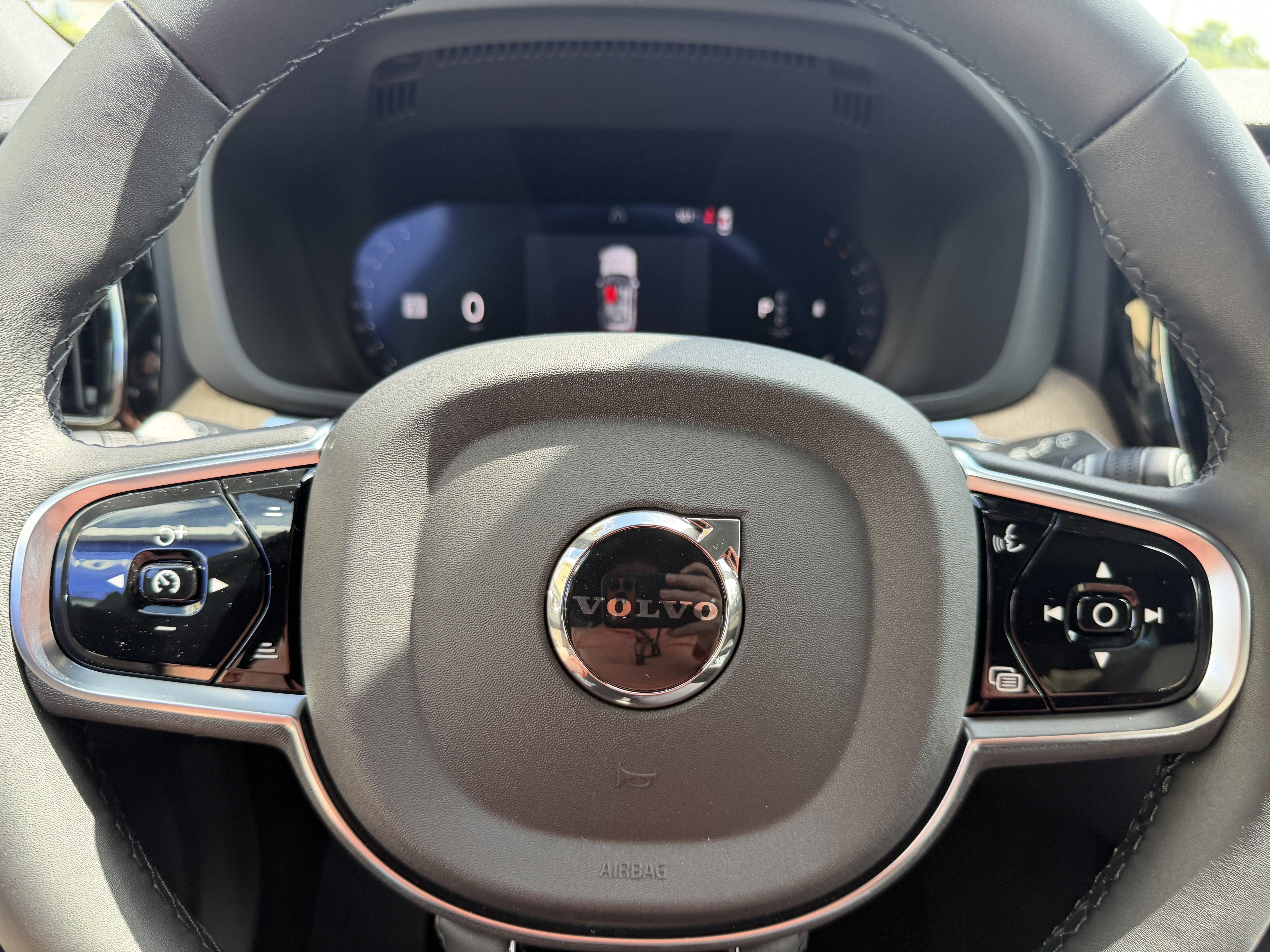 New 2027 Volvo XC60 B5 Plus AWD/4WD image 30