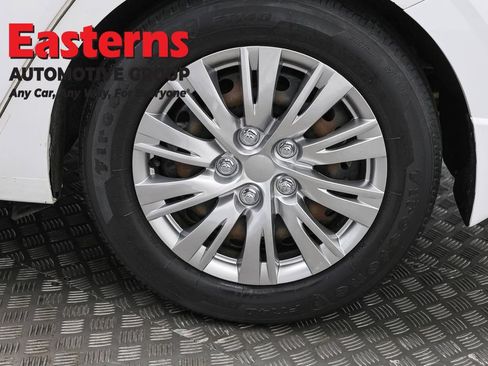 Used 2020 Nissan Sentra S FWD image 32