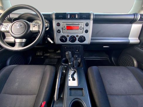 Used 2014 Toyota FJ Cruiser 4WD w/ Convenience Package image 15