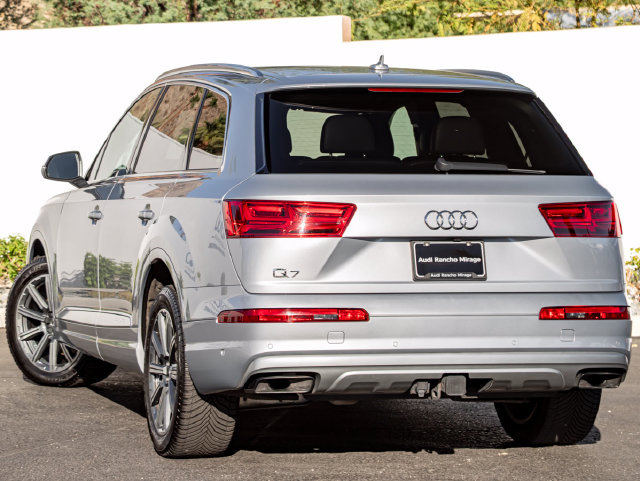 Used 2019 Audi Q7 3.0T Prestige AWD/4WD image 9