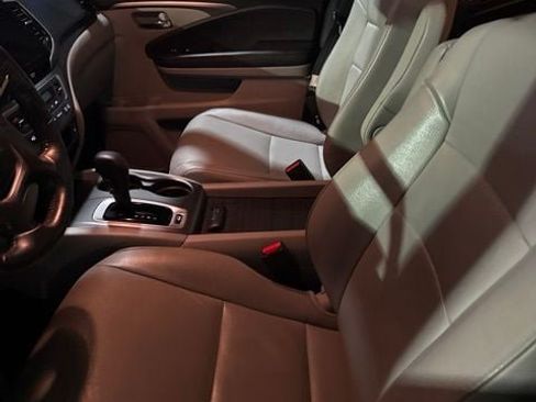 Used 2019 Honda Pilot EX-L image 6
