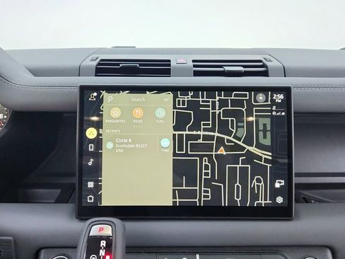 Used 2025 Land Rover Defender 110 S image 32