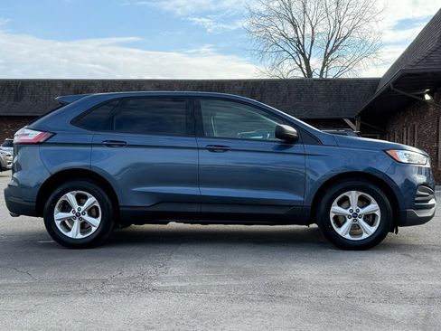 Used 2019 Ford Edge SE image 5