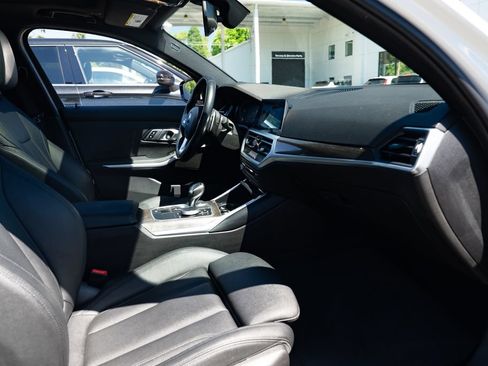 Used 2020 BMW 330i Sedan w/ Convenience Package RWD image 23