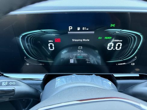 New 2025 Kia Niro EX w/ EX Cold Weather Package image 18