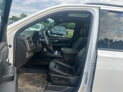 Used 2021 Chevrolet Tahoe RST w/ Luxury Package AWD/4WD image 9
