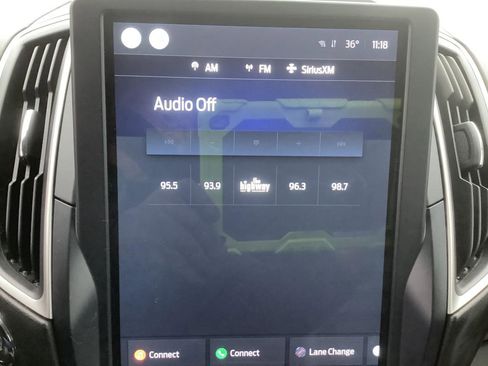 Used 2022 Ford Edge SEL image 16