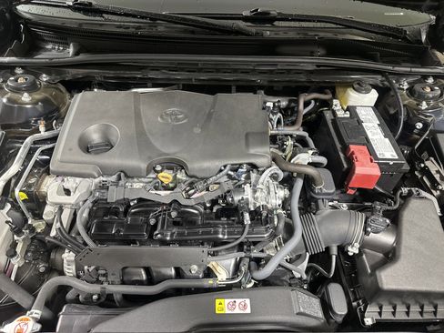 Used 2023 Toyota Camry XLE image 24