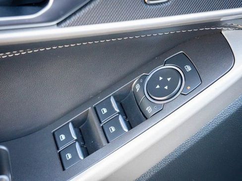 Used 2024 Ford Explorer XLT w/ Equipment Group 202A image 15