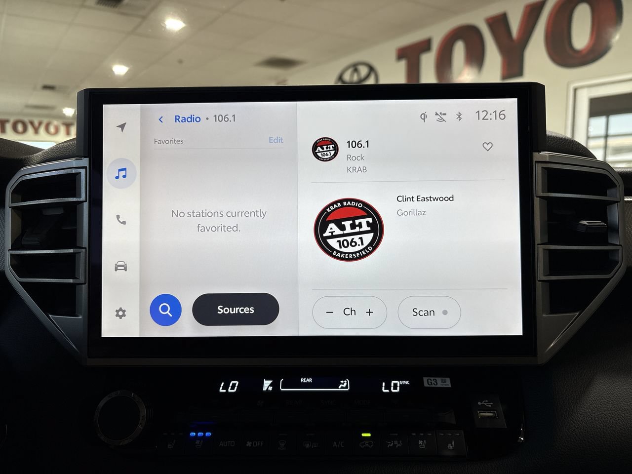 New 2026 Toyota Sequoia Limited w/ Tow Technology Package AWD/4WD image 17