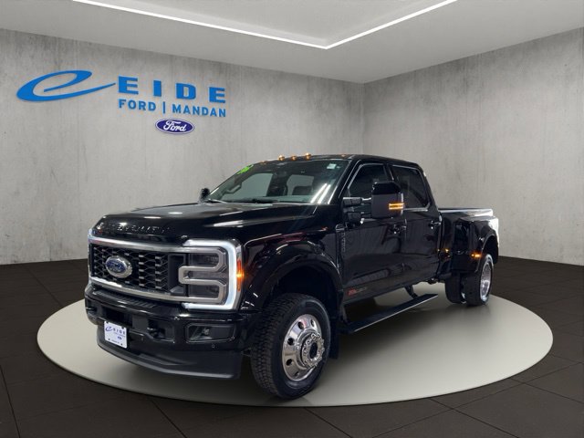 Used 2026 Ford F450 Platinum w/ FX4 Off-Road Package AWD/4WD image 3