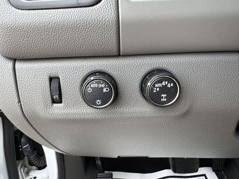 Used 2017 GMC Canyon 4x4 Extended Cab w/ Convenience Package image 23