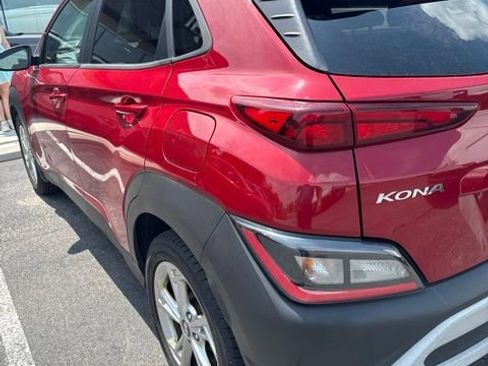 Used 2022 Hyundai Kona SEL w/ Cargo Package AWD/4WD image 7