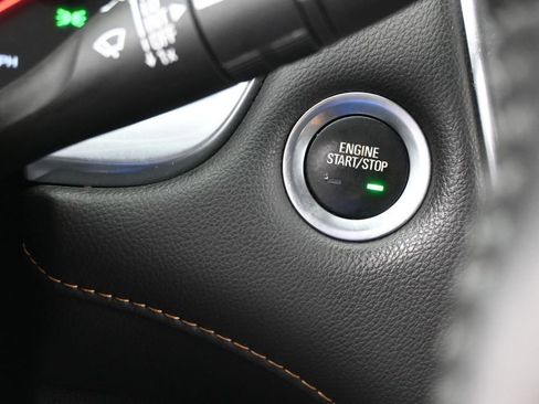 Used 2020 Chevrolet Traverse LT FWD image 29
