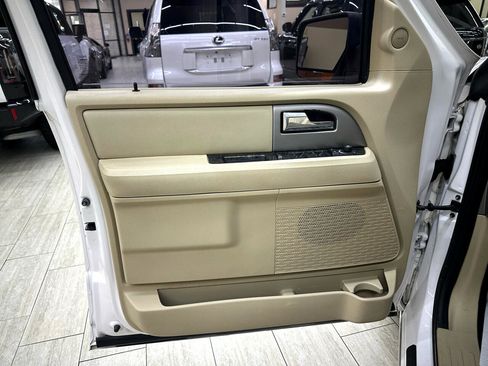 Used 2017 Ford Expedition EL Limited w/ Equipment Group 301A image 14