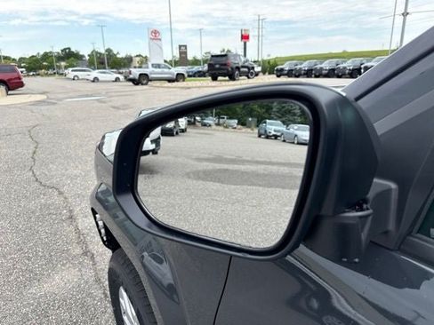 Used 2026 Toyota Tacoma SR5 AWD/4WD image 6
