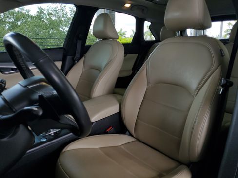 Used 2021 INFINITI QX50 Luxe w/ Cargo Package AWD/4WD image 19