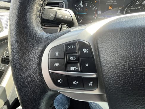 Used 2020 Ford Explorer Limited image 20