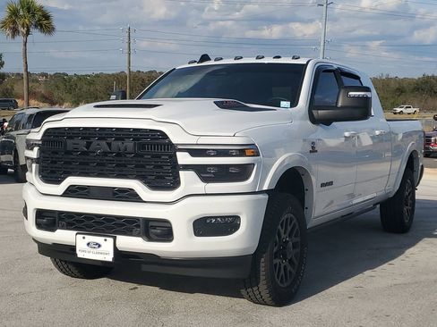 Used 2025 RAM 3500 Limited image 2
