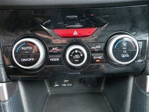 Used 2023 Subaru Forester Limited w/ Popular Package #3 image 29