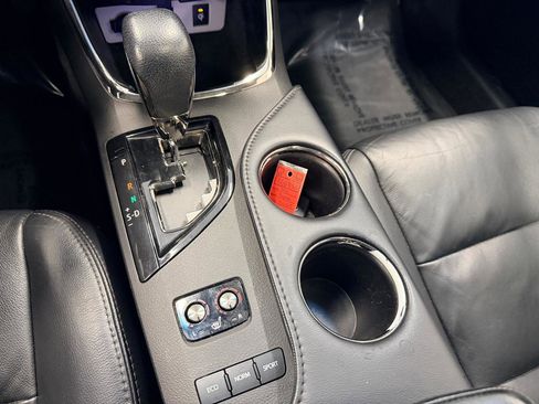 Used 2016 Toyota Avalon XLE Premium image 39