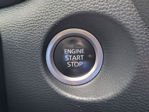 Used 2023 Toyota Corolla Cross LE image 25