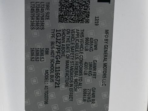 Used 2020 GMC Savana 3500 LT w/ LT Preferred Equipment Group image 18